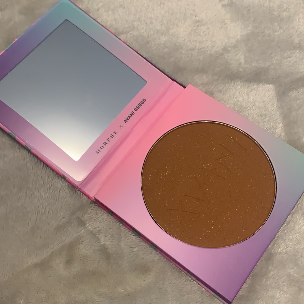 Morphe x Avani Gregg Luminous Bronzer